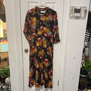 Time and Tru Black Floral Long Sleeve Dress
